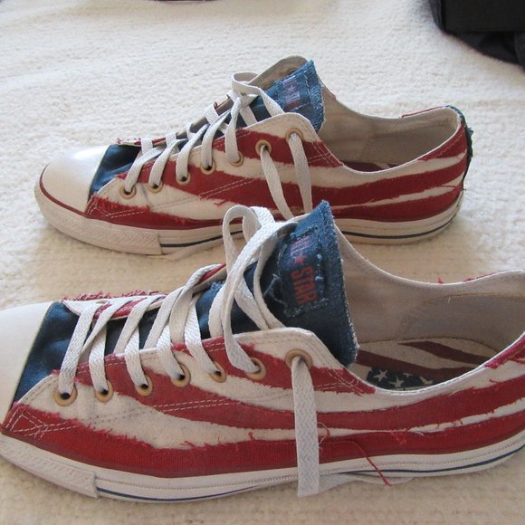 Converse All Star low cut sneakers. Mens size 13 - Picture 2 of 4